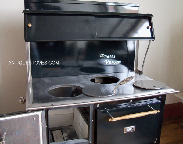Pioneer Princess Amish Wood Burning Cookstove - Practical Preppers
